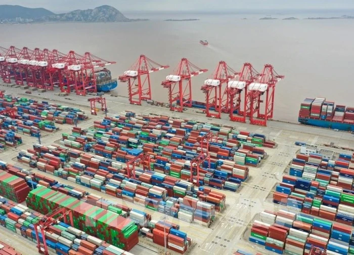 'Ván cờ ngoại giao' của EU giữa hai siêu cường Mỹ - Trung