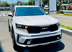 Kia Sorento giảm giá sâu tại đại lý, cao nhất lên tới 80 triệu đồng