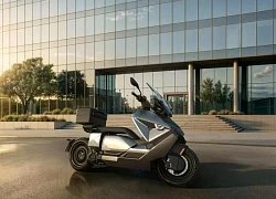 Mẫu xe tay ga BMW CE 04 2025 được nâng cấp đầy ấn tượng
