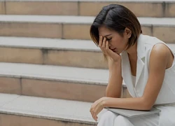 Mở cửa cho chị gái, tôi hoảng hốt thấy áo của chị gái ướt sũng và hình ảnh khủng khiếp sau đó khiến tôi ám ảnh mãi