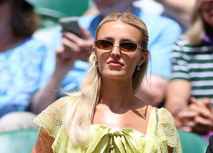 Nàng WAG xinh đẹp nhất làng tennis gây sốt trên khán đài Wimbledon