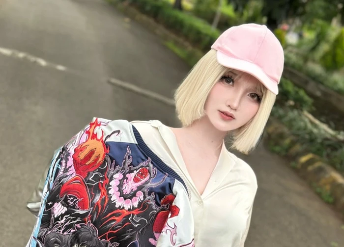 Nữ coser đốn tim fan Solo Leveling với màn cosplay Cha Hae-In hấp dẫn hơn bản gốc
