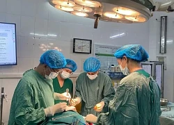 Phẫu thuật khẩn cấp cho bé trai 4 tuổi bị chó nhà cắn