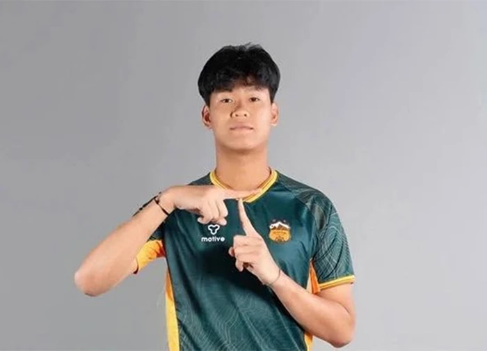 Thủ môn cao 1m98 của HAGL vừa gia nhập Ninh Bình là ai?