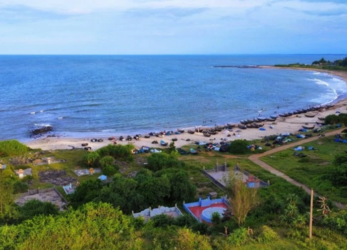 Vẻ đẹp hoang sơ của biển Cửa Tùng qua ống kính của thành viên Check in Vietnam