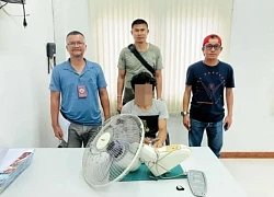 Ăn trộm chiếc quạt về nhà, người đàn ông lập tức phải "trả giá", dân mạng biết chuyện thì cười bò