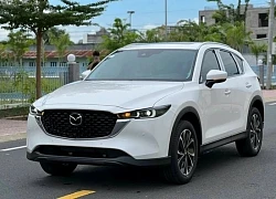 Chỉ sau 1 tháng, Mazda CX-5 đã "đòi lại ngôi vương" từ Ford Territory