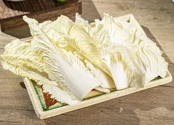 Là rau nhưng vitamin C cực cao, còn lớn hơn cả táo, đem xào với nấm được món chay ngon thanh mát, bổ dưỡng