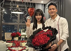 "Nam thần" U23 Việt Nam lên xe hoa cùng hot girl tốt nghiệp xuất sắc NEU, visual cô dâu chú rể gây sốt
