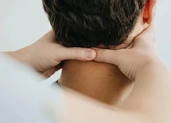 Người đàn ông 27 tuổi nhồi máu não sau khi massage cổ vai gáy