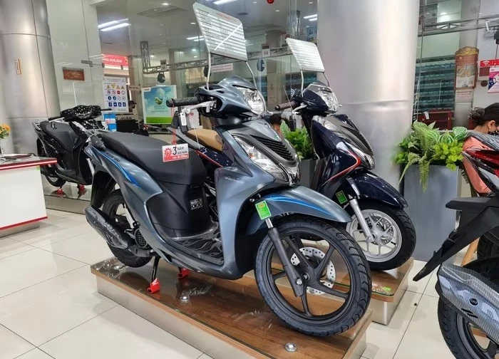 Nhiều xe máy tay ga đang bán dưới giá đề xuất