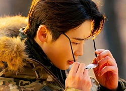 Showbiz có mỹ nam mặc quân phục là đẹp lên gấp tỷ lần, vạn vật đều thua nhan sắc này