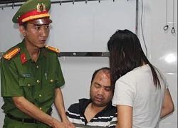 Tạm giữ tài xế vụ ô tô tông hai xe máy rồi rơi xuống sông, 3 người chết