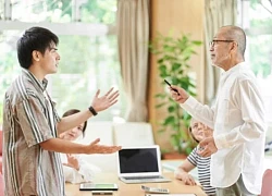 Tôi chỉ nói đùa một câu, bố vợ lại khiến tôi "mất mặt" trước tất cả họ hàng