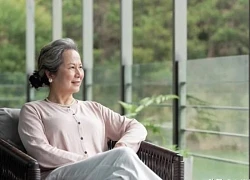 Tôi từng khó chịu với con dâu đủ thứ, đến khi về già tôi đổi đúng 1 điều mà sống vui khỏe, được cả nhà thương