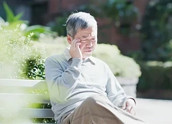 Bố bất ngờ trở về sau 9 năm, tôi biết sự thật vẫn không cho ông vào nhà