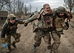 Cận chiến khốc liệt: Nhóm lính Ukraine bị hạ gục chóng vánh