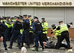 Cổ động viên Man Utd bị bắt nhiều nhất ở mùa giải 2024-25