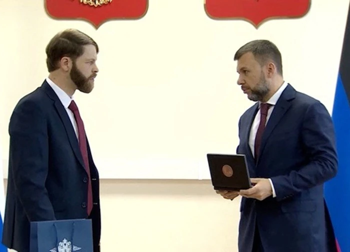 Công dân Mỹ giúp Nga chống Ukraine được Tổng thống Putin cấp hộ chiếu Nga