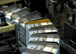 Đồng USD giảm mạnh nhất trong hơn nửa thế kỷ: Mỹ mất dần đặc quyền tiền tệ?