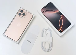 Giá iPhone 15, iPhone 15 Pro Max mới nhất giảm sốc, rẻ như xả kho, hiệu năng xịn chẳng kém iPhone 16