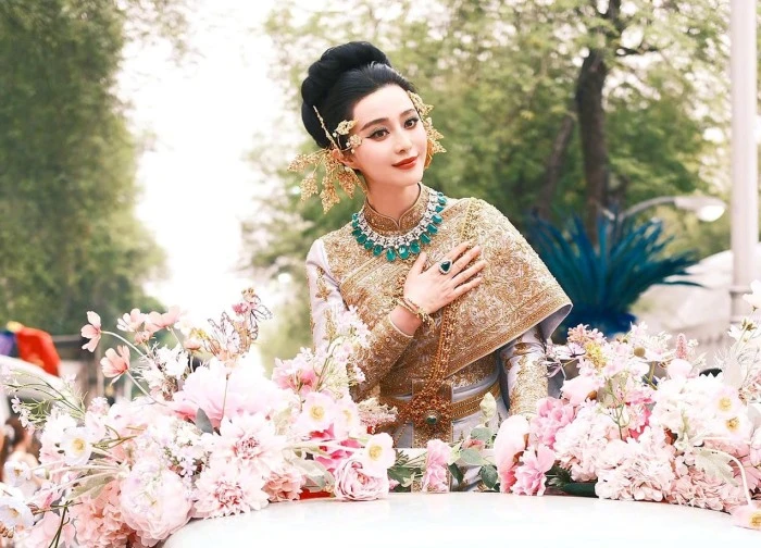 Phạm Băng Băng: Nửa đời làm nữ hoàng, giờ thành "con ghẻ", làm đủ thứ nghề để kiếm tiền