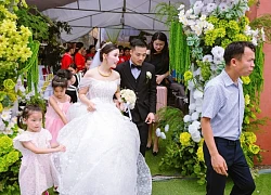 Rước cô hàng xóm trong 30 giây, chú rể Bắc Ninh kể loạt chuyện thú vị ngày cưới