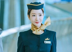 Tấm lưng trần gây sốc của Park Min Young