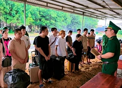 Tiếp nhận 45 công dân từ Campuchia, phát hiện 6 đối tượng mang tiền án, tiền sự nguy hiểm