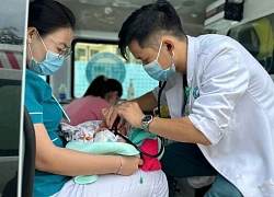 Vượt hơn 100km, cứu cháu bé người Lào sinh non ở khu vực biên giới
