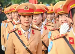 Các nữ chiến sĩ đẹp rạng rỡ tại tổng hợp luyện diễu binh 2/9