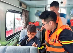 Cậu bé 10 tuổi sống sót kỳ diệu nhờ khoảng không quý giá trong con tàu lật