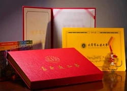 Choáng ngợp trước giấy báo nhập học năm 2025 của các trường ĐH Trung Quốc, có nhất định phải đẹp đến vậy không?