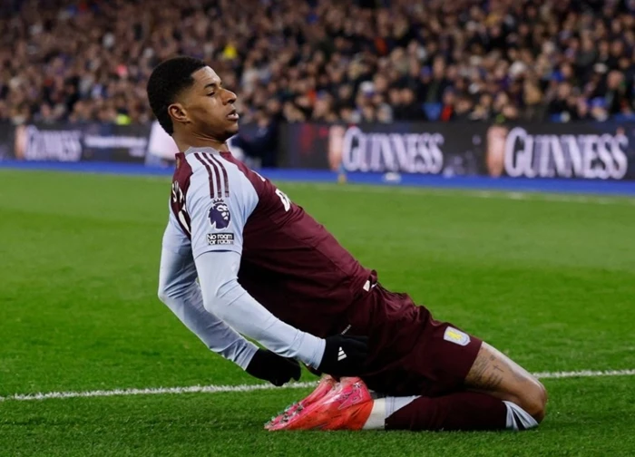 Rashford viết lại số phận ở Barcelona