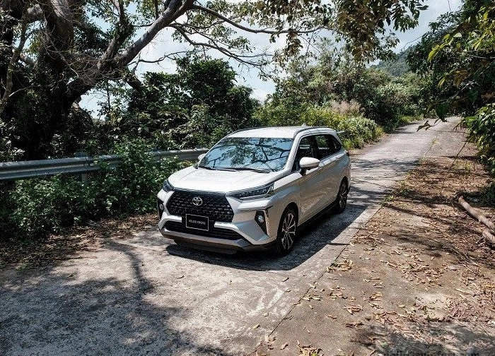 Toyota Veloz Cross giảm giá từ 64 70 triệu đồng trong tháng này