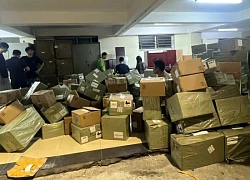 Cận cảnh kho hàng thuốc lá điện tử vừa bị Công an Hà Nội triệt phá