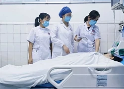 Chỉ ăn rau và uống thuốc nhuận tràng để kịp mặc vừa chiếc váy sinh nhật, cô gái nhận cái kết bàng hoàng