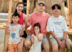 Nam ca sĩ Việt nổi tiếng "lo sốt sắng" khi con riêng của vợ chuẩn bị đoàn tụ với bố đẻ