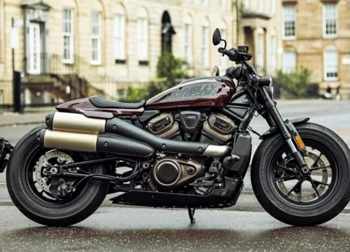 Top 10 mẫu xe Cruiser phân khối lớn trên 1.000cc đáng mua nhất 2025