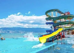 Bé gái 21 tháng tuổi tử vong khi chơi trượt máng cùng bố tại công viên nước