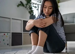 Cha mẹ 'giả nghèo' dạy con tiết kiệm: 10 năm sau phải bật khóc vì hối hận