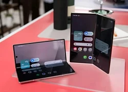 Điều kỳ lạ với iPhone màn hình gập