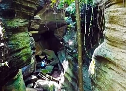 Hang đá hàng trăm triệu năm ở Đà Nẵng giống 'Công viên Kỷ Jura'