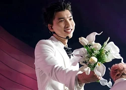 HIEUTHUHAI quá bạo trong concert Mỹ: Khoe body cực nét uốn éo sexy "bỏng mắt", bạn gái ở nhà chắc "toát mồ hôi"!