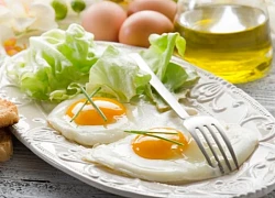 Những thực phẩm nên và không nên ăn cùng trứng