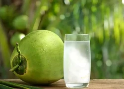 Nước dừa tốt nhưng đại kỵ với 3 nhóm người này