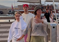 Paparazzi "tóm dính" tiểu thư Harper Beckham đi dạo phố, nhan sắc thiếu nữ tuổi 14 cùng đôi chân dài gây sốt!
