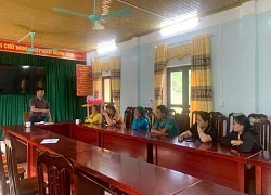 Tin mới vụ khách Tây bị thu 200.000 đồng tết tóc ở Tuyên Quang