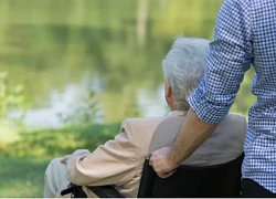 Tôi phụng dưỡng cha mẹ nhưng em gái nuôi lại được thừa kế nhiều hơn