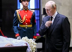 Tổng thống Putin xúc động viếng bạn học cũ, Chánh án Tòa Tối cao Nga